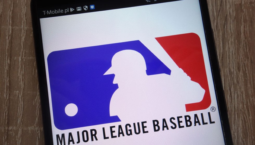 MLB Playoff Race Intensifies as September Welcomes Crucial Matches